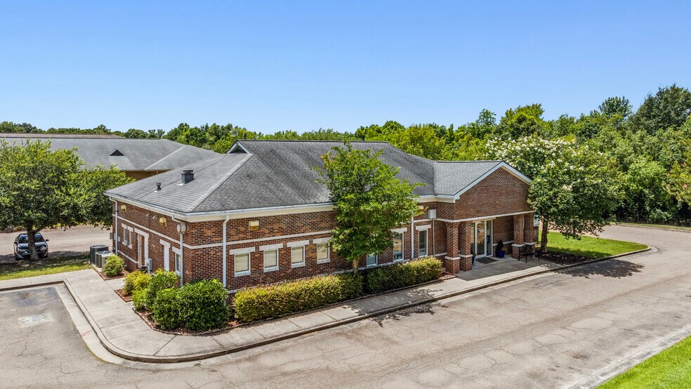 128 River View Dr, Flowood, MS à vendre - Photo de l’immeuble – Image 3 sur 5