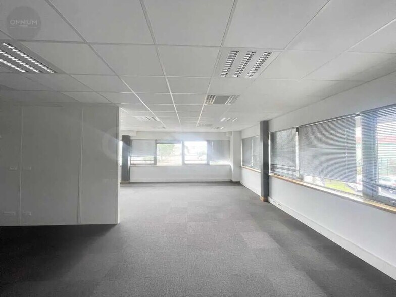 Bureau dans MARCY-L'ETOILE à vendre - Photo intérieure – Image 3 sur 7