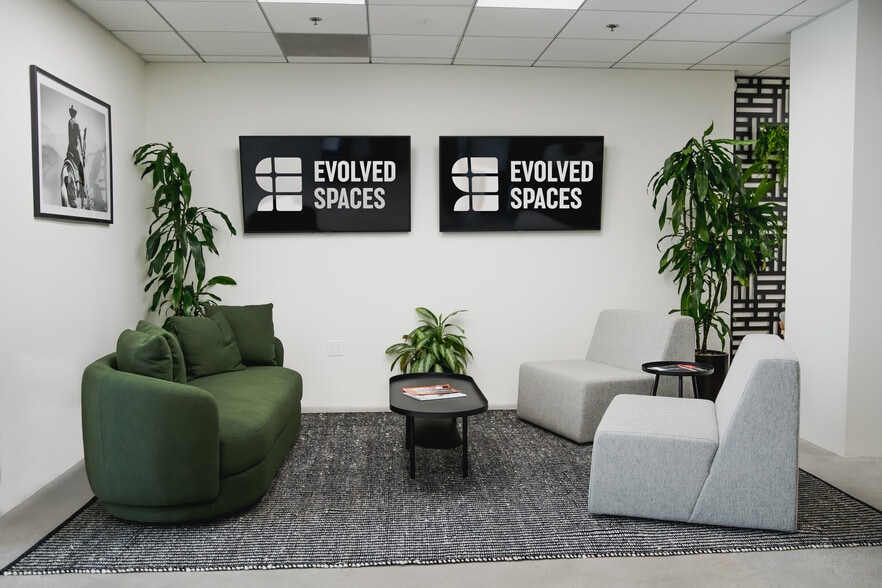 27200 Tourney Rd, Valencia, CA à louer - Photo intérieure – Image 2 sur 23