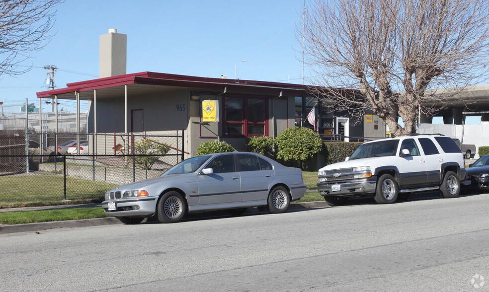 965 San Mateo Ave, San Bruno, CA à louer - Photo principale – Image 1 sur 8