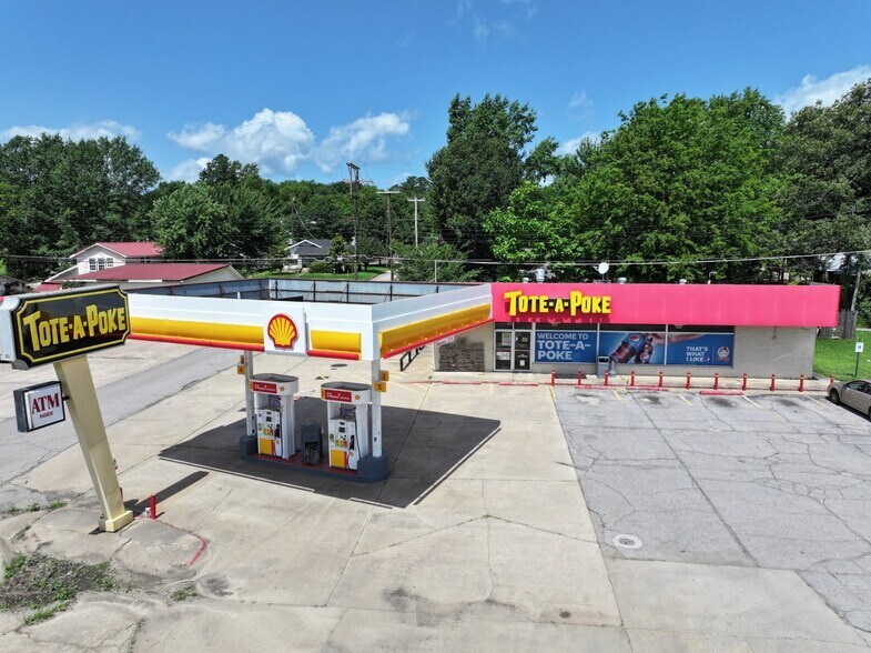 216 W 1st St, Heavener, OK à vendre - Photo de l’immeuble – Image 1 sur 9