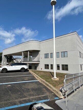 Plus de détails pour 10 Drs James Parker Blvd, Red Bank, NJ - Bureau à louer