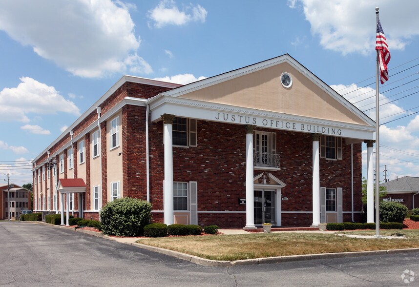 1398 N Shadeland Ave, Indianapolis, IN à louer - Photo principale – Image 1 sur 7