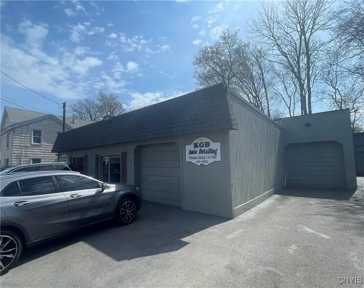 412 Wolf St, Syracuse, NY à vendre - Photo de l’immeuble – Image 1 sur 5