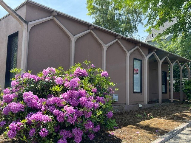 4515 SW Corbett Ave, Portland, OR à louer - Photo de l’immeuble – Image 3 sur 11