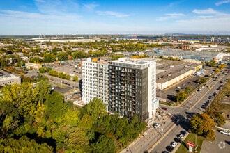 5605 Av Pierre-De Coubertin, Montréal, QC - Vue aérienne  vue de carte