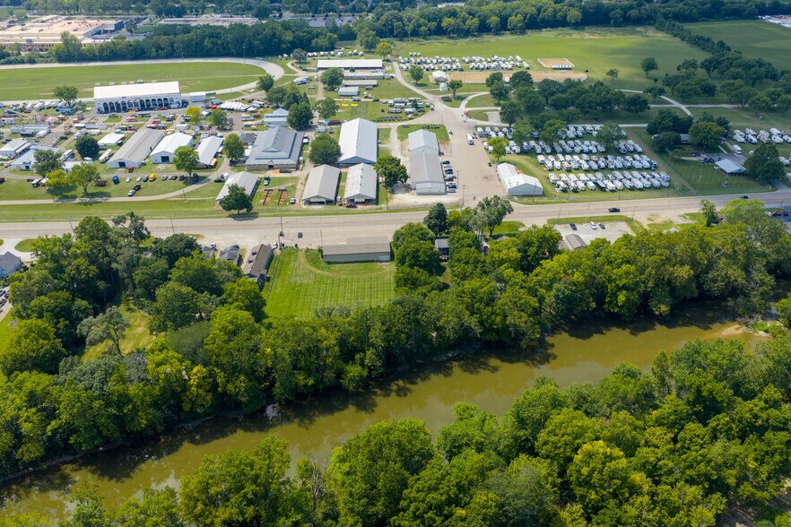 1001 N County Road 25A, Troy, OH à vendre - Photo de l’immeuble – Image 2 sur 32