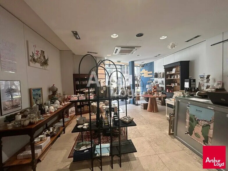 Local commercial dans Blois à louer - Photo de l’immeuble – Image 3 sur 4