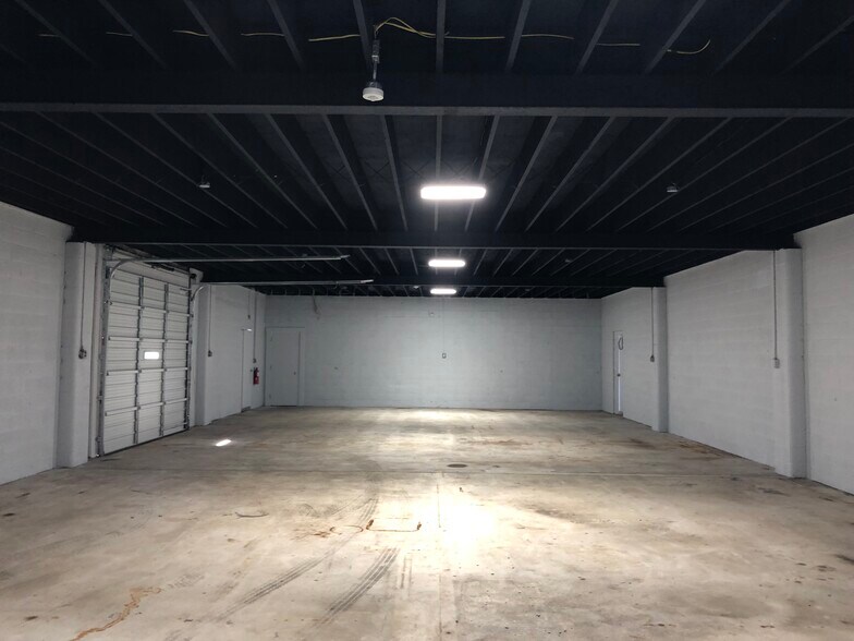 577 N 3rd St, Hammonton, NJ à louer - Photo de l’immeuble – Image 3 sur 4