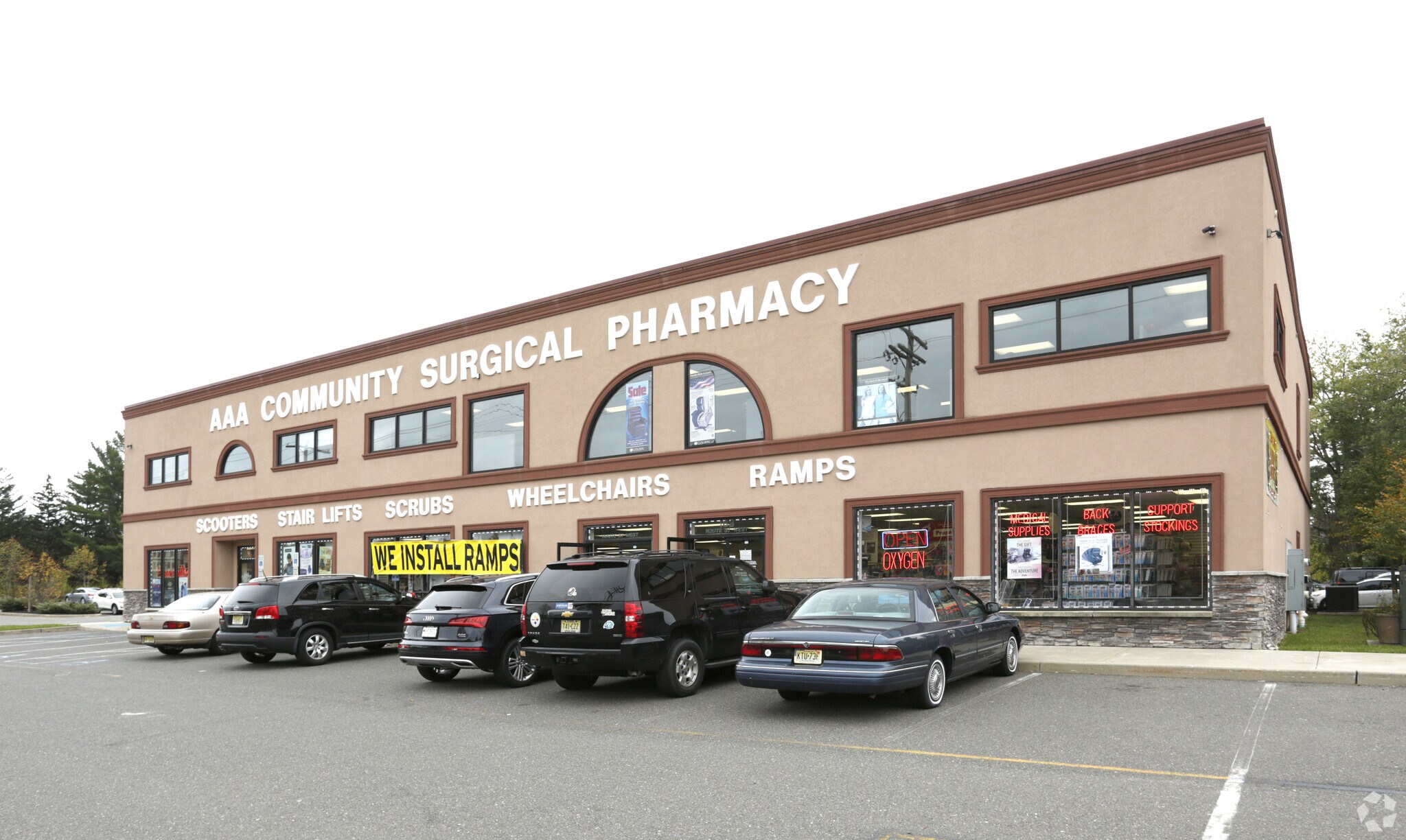 163 W Route 37, Toms River, NJ à louer Photo principale– Image 1 sur 7