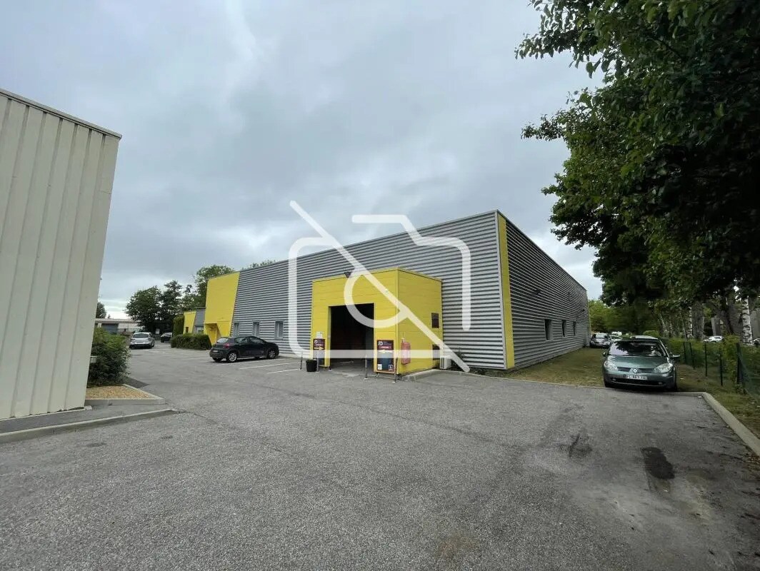 6 Avenue Jean D'Alembert, Trappes à louer Photo principale– Image 1 sur 2