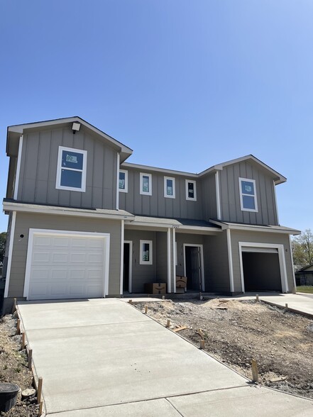 7222 John Palmer Dr, San Antonio, TX à vendre - Photo de l’immeuble – Image 2 sur 22