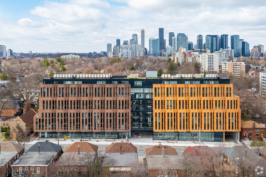 1718 Bayview Ave, Toronto, ON à vendre - Aérien – Image 2 sur 3