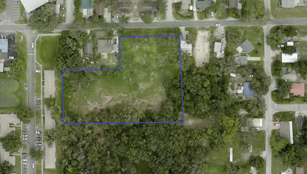 2901 W Granfield Ave, Plant City, FL à vendre - Photo de l’immeuble – Image 2 sur 4