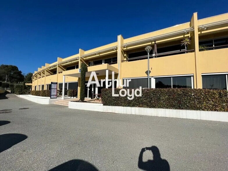 Bureau dans Valbonne à louer - Photo de l’immeuble – Image 3 sur 8