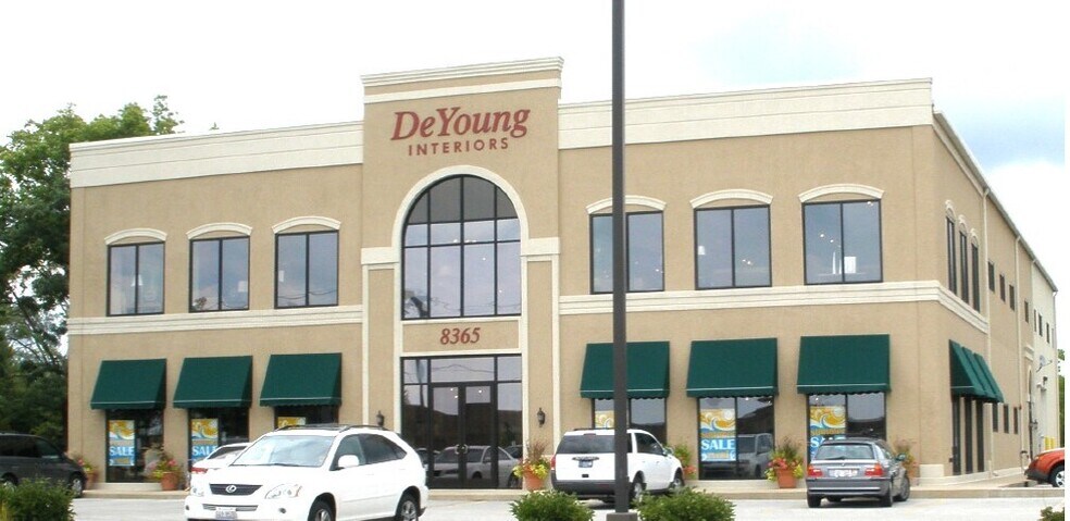 8365 Wicker Ave, Saint John, IN à vendre - Photo de l’immeuble – Image 1 sur 46