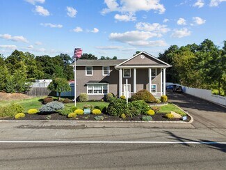 Plus de détails pour 551 N Route 25A, Saint James, NY - Bureau à vendre