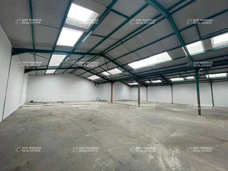 Local d'activités dans Wasquehal à vendre - Photo intérieure – Image 2 sur 11