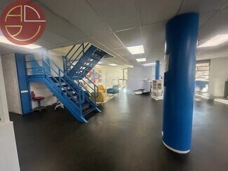 Plus de détails pour Local commercial à louer