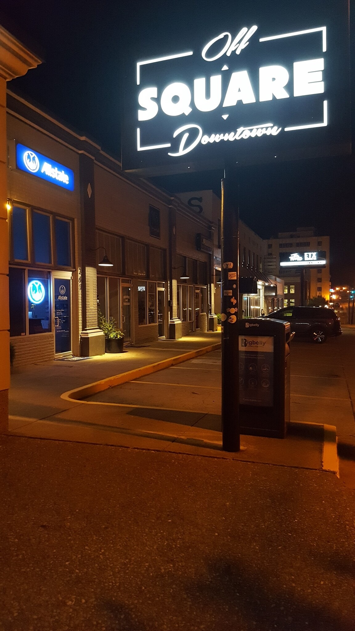 241 S Broadway Ave, Tyler, TX à louer Photo de l’immeuble– Image 1 sur 5