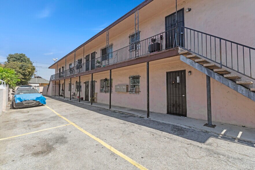 847 E 24th St, Los Angeles, CA à vendre - Photo de l’immeuble – Image 3 sur 5