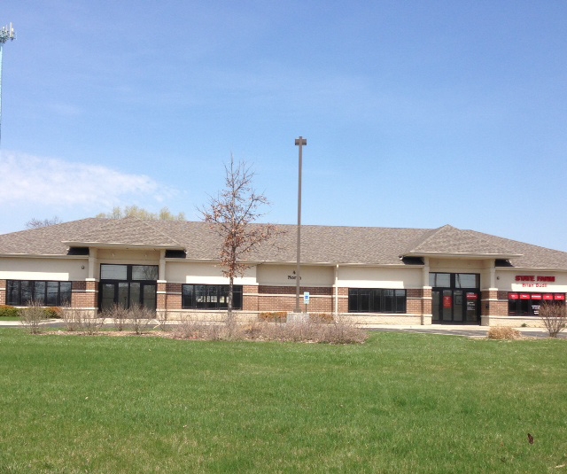 4 N Deer Point Rd, Hainesville, IL à vendre Photo de l’immeuble– Image 1 sur 13