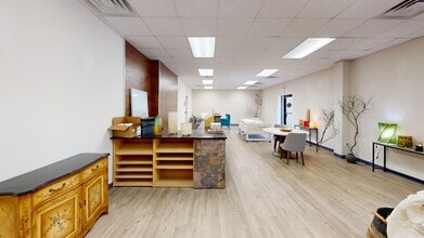 6320 Angus Dr, Raleigh, NC à louer Photo de l’immeuble– Image 1 sur 9