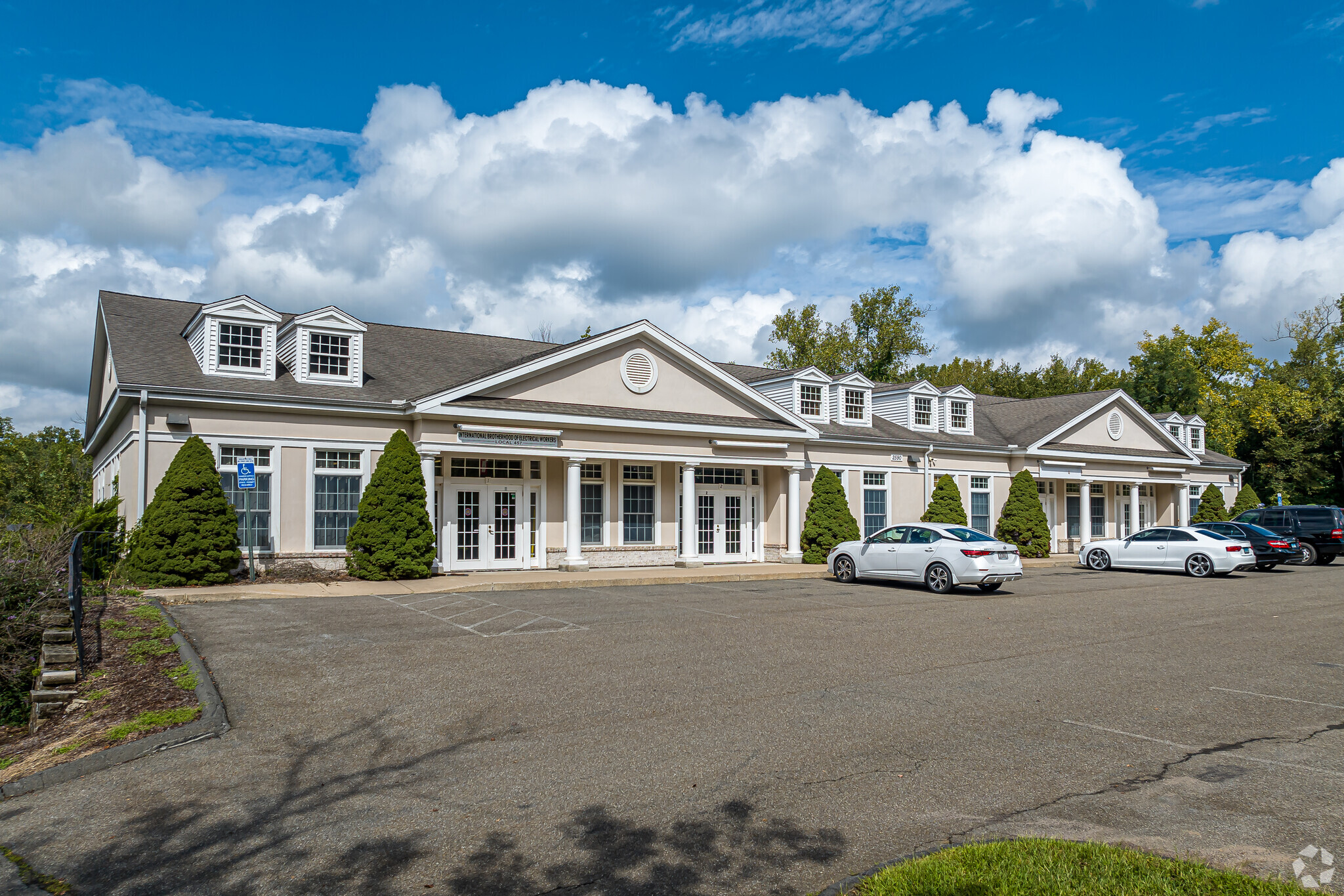 2590-2594 Berlin Tpke, Berlin, CT à louer Photo principale– Image 1 sur 11