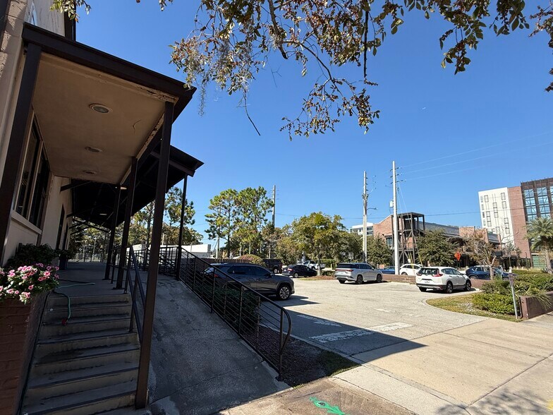 408 Virginia Dr, Orlando, FL à louer - Photo de l’immeuble – Image 3 sur 6