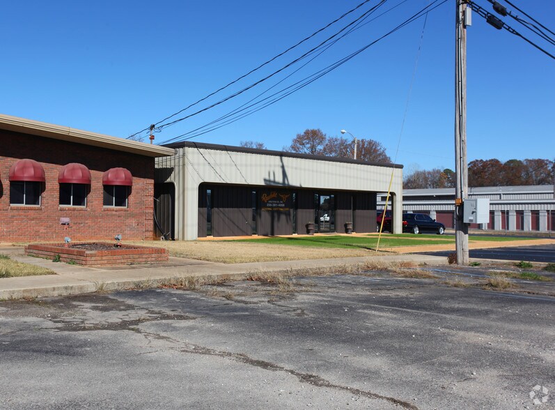 2821 Avalon Ave, Muscle Shoals, AL à louer - Photo de l’immeuble – Image 2 sur 11