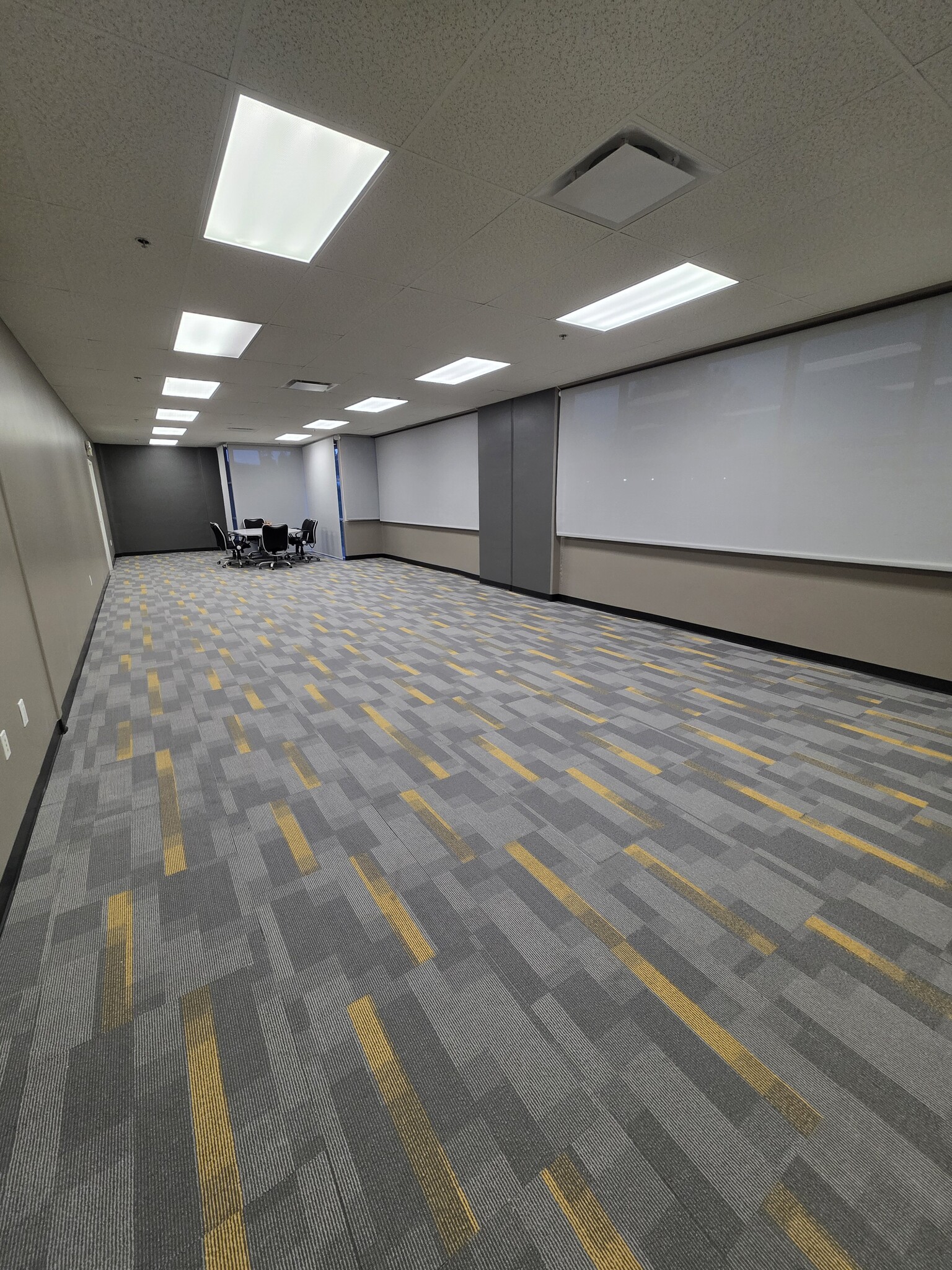 81-91 Columbia, Aliso Viejo, CA à louer Photo intérieure– Image 1 sur 3