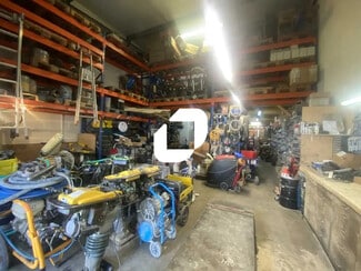 Plus de détails pour Local d'activités à louer