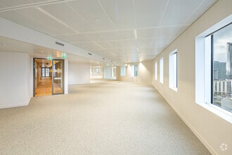 6 Allée de L'arche, Courbevoie à louer Photo intérieure– Image 2 sur 3