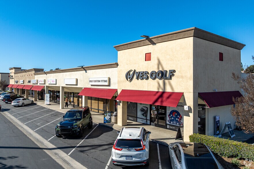 1251-1401 S Beach Blvd, La Habra, CA à louer - Photo de l’immeuble – Image 3 sur 12