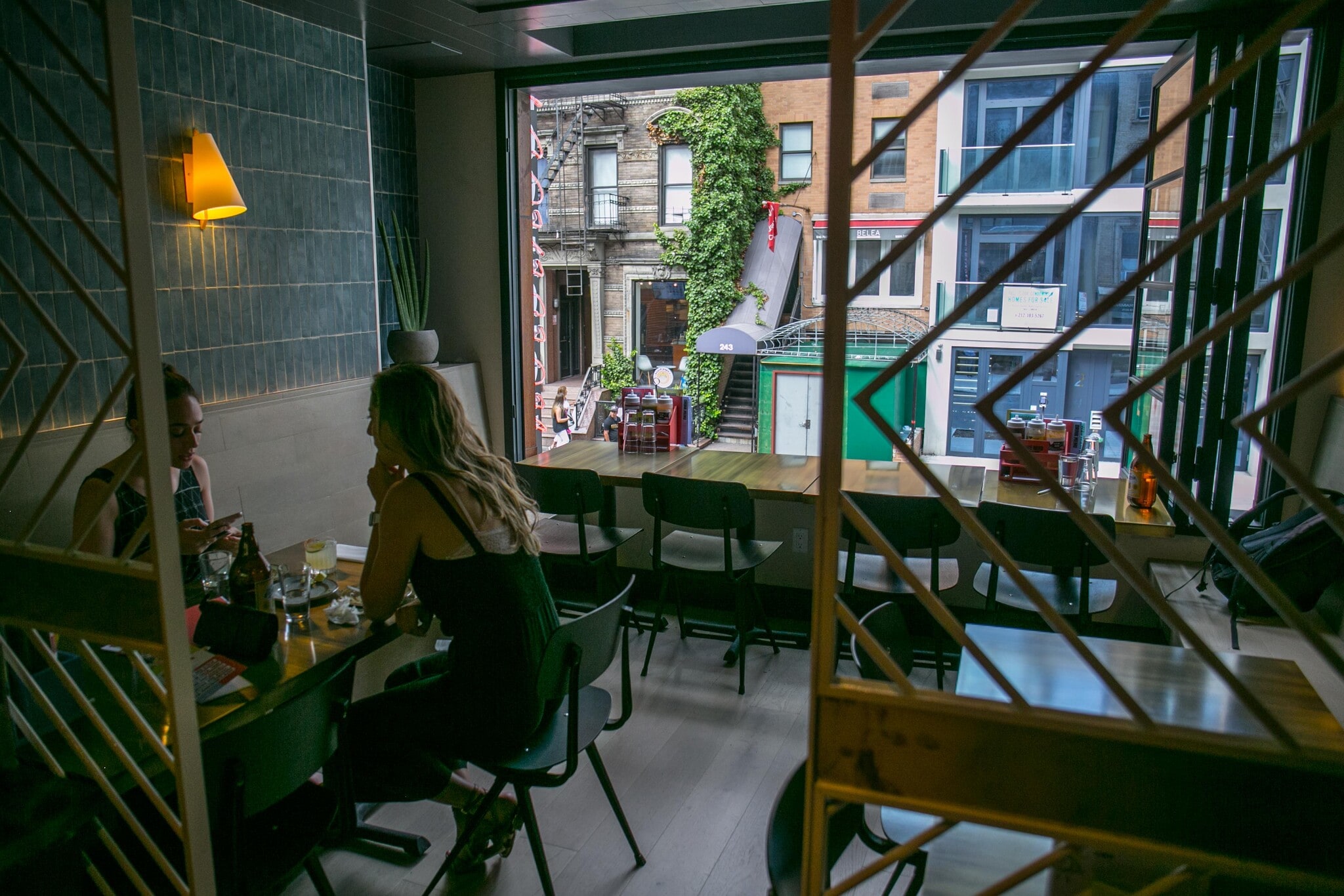 244 E 53rd St, New York, NY à vendre Photo intérieure– Image 1 sur 6