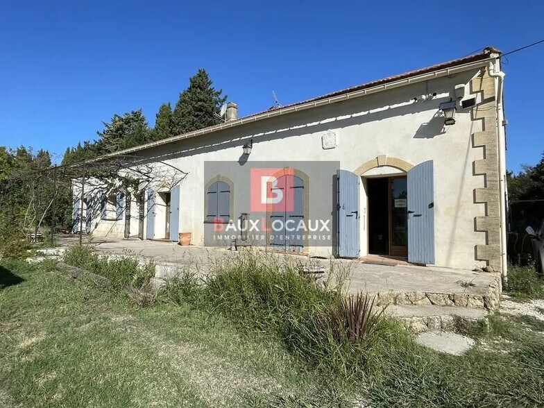 Bureau dans Salon-de-Provence à vendre - Photo de l’immeuble – Image 1 sur 5