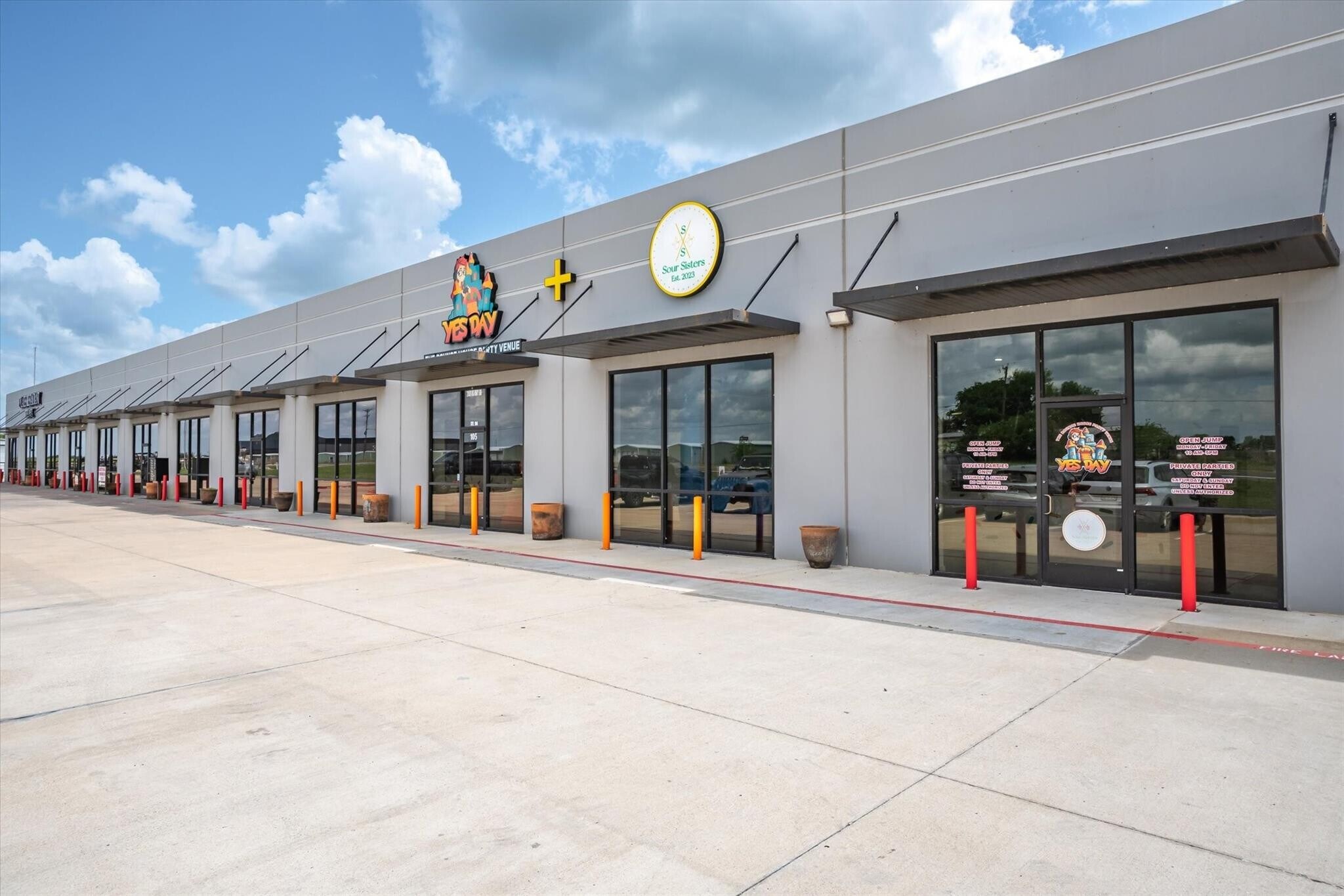 21891 Highway 80, Wills Point, TX à louer Photo de l’immeuble– Image 1 sur 11