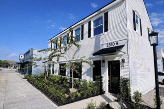 2506-2510 S Macdill Ave, Tampa, FL à louer Photo de l’immeuble– Image 1 sur 4