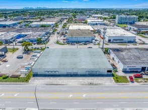2450-2460 NW 151st St, Miami, FL à louer Photo intérieure– Image 1 sur 95