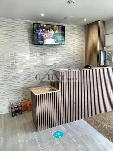 Local commercial dans Chennevières-sur-Marne à louer Hall d’entrée– Image 1 sur 2