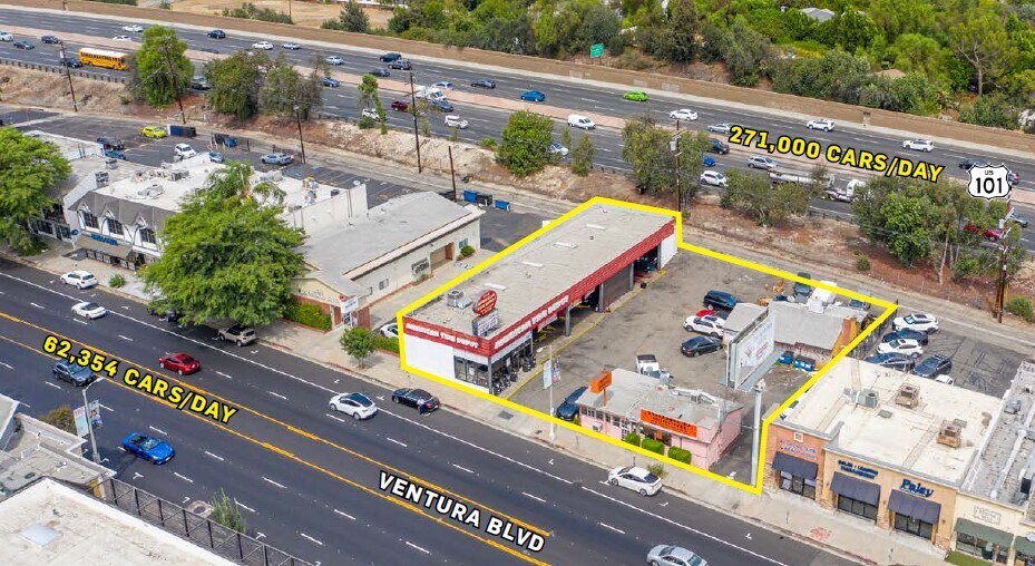 19515 Ventura Blvd, Tarzana, CA à vendre - Photo de l’immeuble – Image 2 sur 7