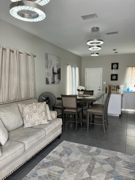 3305 Frio Ave, McAllen, TX à vendre - Photo de l’immeuble – Image 2 sur 24