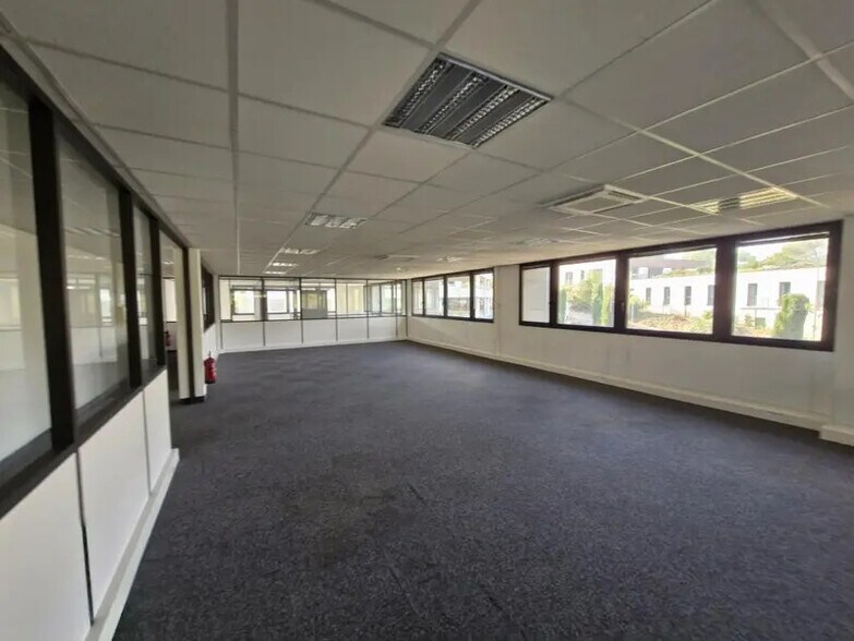 Bureau dans SOPHIA ANTIPOLIS à louer - Photo intérieure – Image 2 sur 7