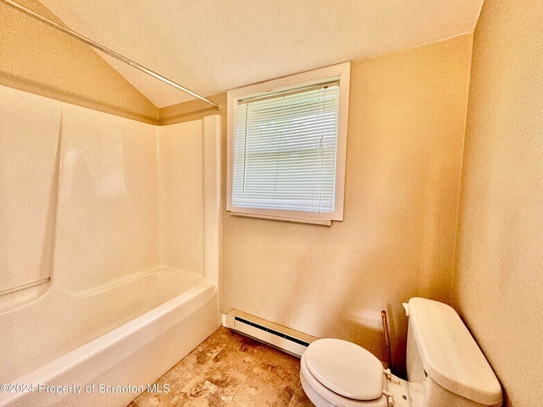 15927 Route 40, Fleetville, PA à vendre - Photo de l’immeuble – Image 3 sur 32