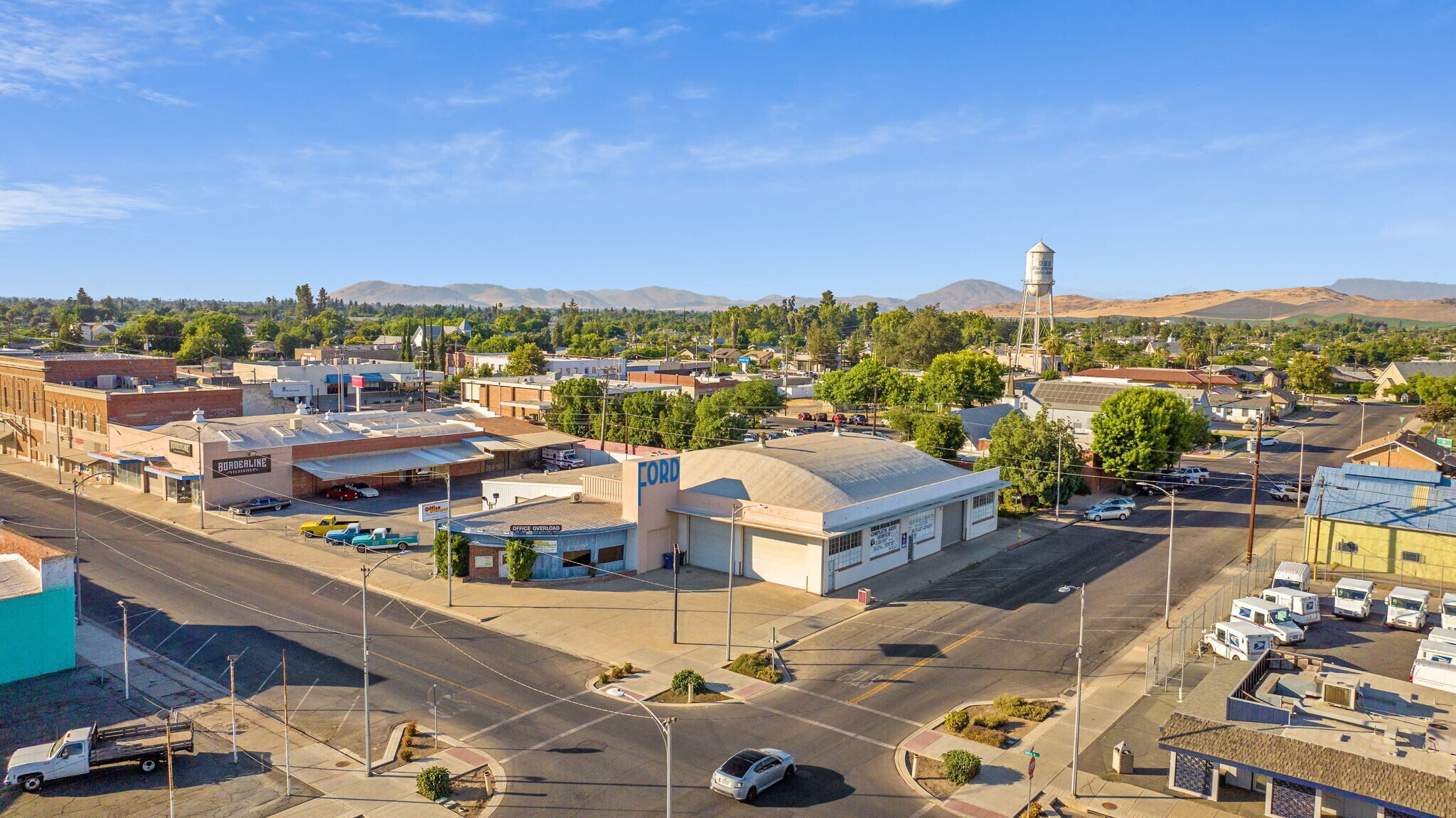 180 S K St, Dinuba, CA à vendre Photo principale– Image 1 sur 10