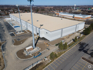 Plus de détails pour 2101 W Lake St, Addison, IL - Industriel/Logistique à louer