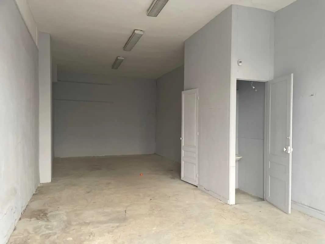 Local d’activités dans Villeurbanne à louer Photo intérieure– Image 1 sur 7