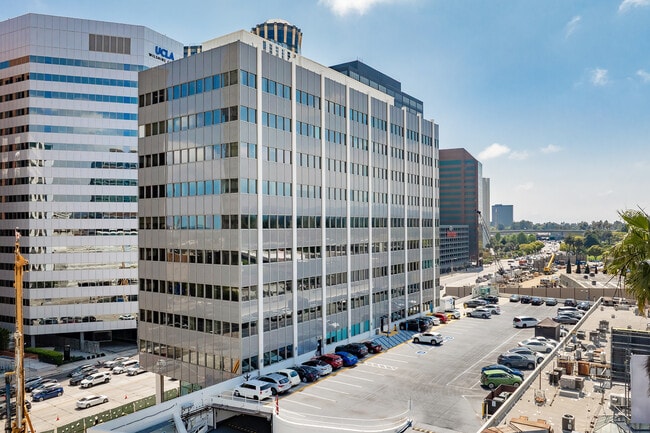 Plus de détails pour 10921 Wilshire Blvd, Los Angeles, CA - Différents types d’espaces à louer