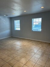 611 N Macarthur Blvd, Irving, TX à louer Photo intérieure– Image 1 sur 4