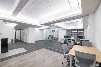 144 E 44th St, New York, NY à louer Photo intérieure– Image 2 sur 13